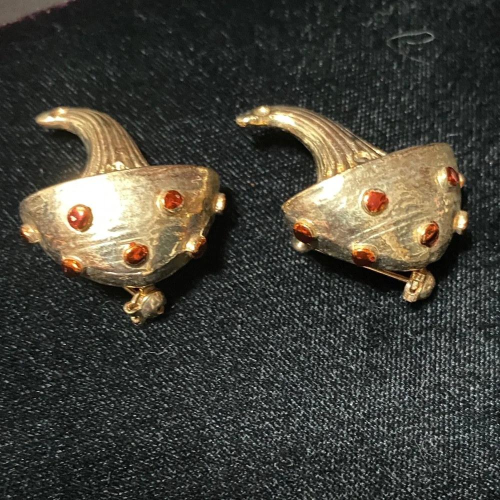 Taiwan marked vintage pair of gold tone Mushroom Brooches